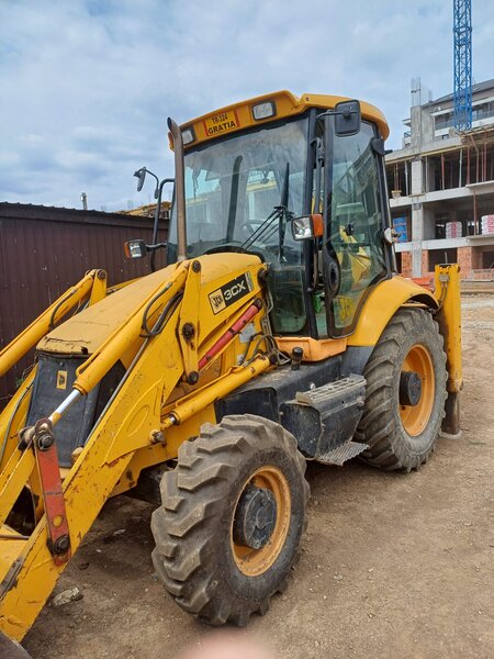 Buldoexcavator de vanzare zona Militari.